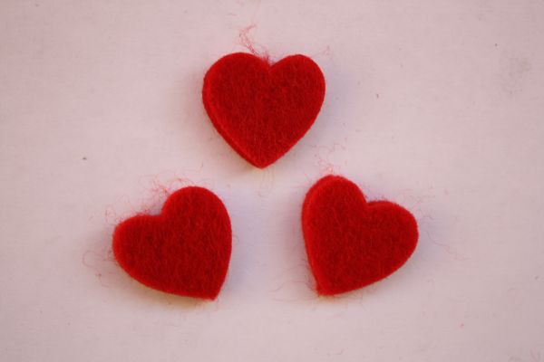 Сердце красное из фетра, 2 см (Rayher) 