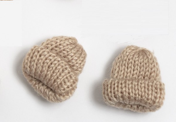 Вязаная миниатюра "Шапочка", 3,5*3,5 см, цвет Бежевый, 1 шт. 