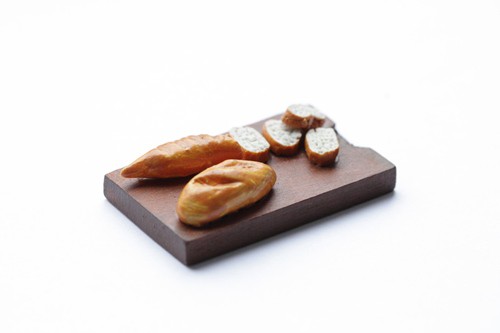 Миниатюра "Французский батон на разделочной доске" (Art of Mini)