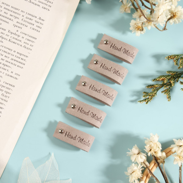 Бирка из кожзама с кнопкой «Hand made», 8*1,5 см, цвет Серый, 1 шт