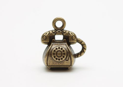 Металлическая подвеска 3D "Ретро телефон", цвет Античная медь