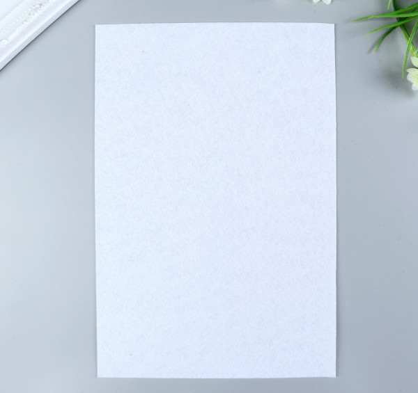 Фетр жесткий, цвет Белый, толщина 1 мм, 21х29,5 см