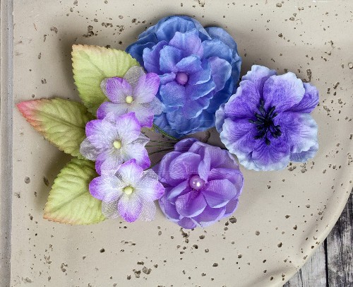 Набор цветов и листьев "Joulee Violet", 9 шт., цвет Сиреневый  (Prima Marketing))