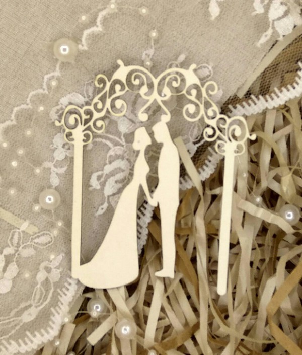 Украшение из чипборда "У алтаря" (Арт-студия Матрешка, Россия) 