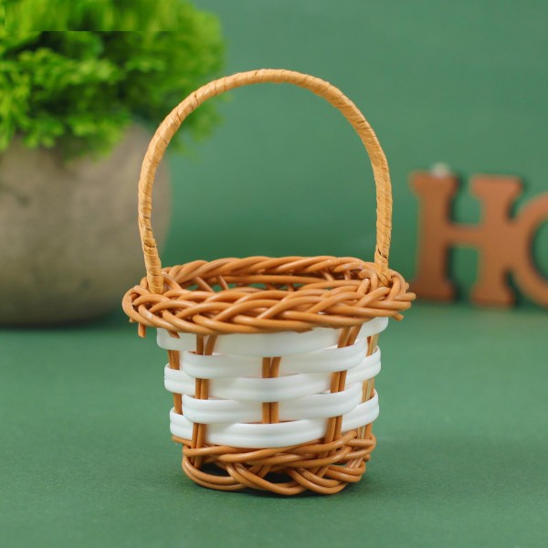 Миниатюрная корзинка с оплетенной ручкой, 5 см, цвет Коричнево-белый