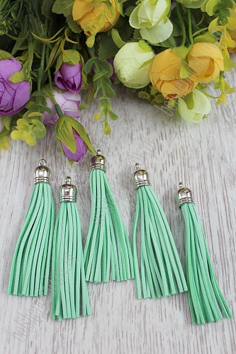 Декоративная кисточка замшевая длинная (8.5 см), цвет Мятный/Серебро, 1 шт.  