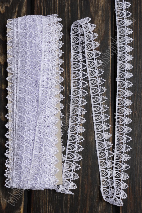 Кружево "Изящное", цвет - Белый, ширина 2,5 см, отрез 50 см.