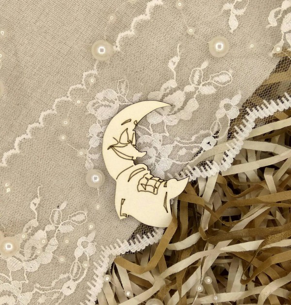 Украшение из чипборда "Сонный месяц" (Арт-студия Матрешка, Россия)