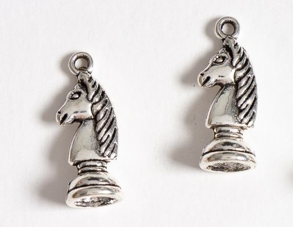 Подвеска металлическая "Конь шахматный", 21х8 мм, цвет Серебро, 1 шт. 