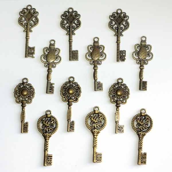Металлическая подвеска "Ключ счастья-12 месяцев", в ассортименте, цвет Античная бронза, 1 шт.