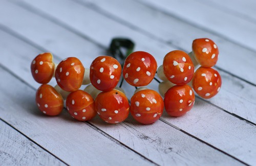 Украшение "Грибочки-мухоморы маленькие", 12 шт. (Hobby & You)  