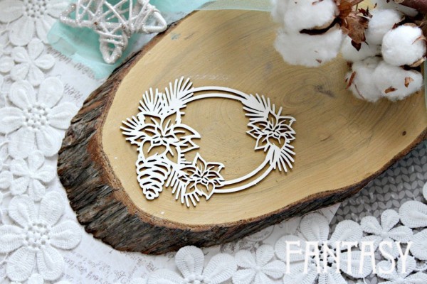 Чипборд "Овальная рамка с пуансетиями и шишкой" (Fantasy, Россия)