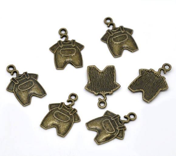 Металлическая подвеска "Детская одежда", цвет Античная бронза