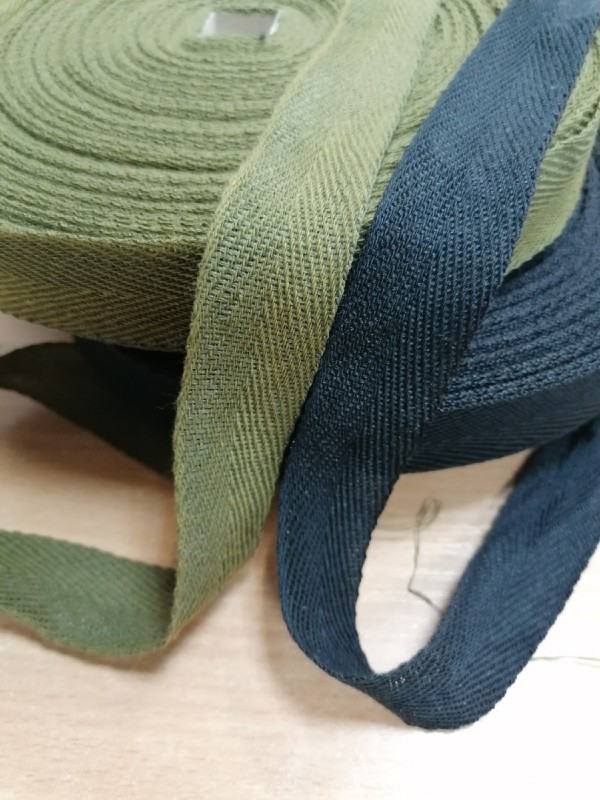 Киперная хлопковая лента однотонная, ширина 25 мм, цвет по выбору, отрезок 1 метр