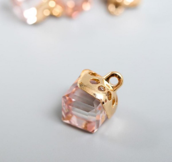 Декоративная подвеска "Куб-кристалл", цвет Розовый, 1 шт. (АртУзор)