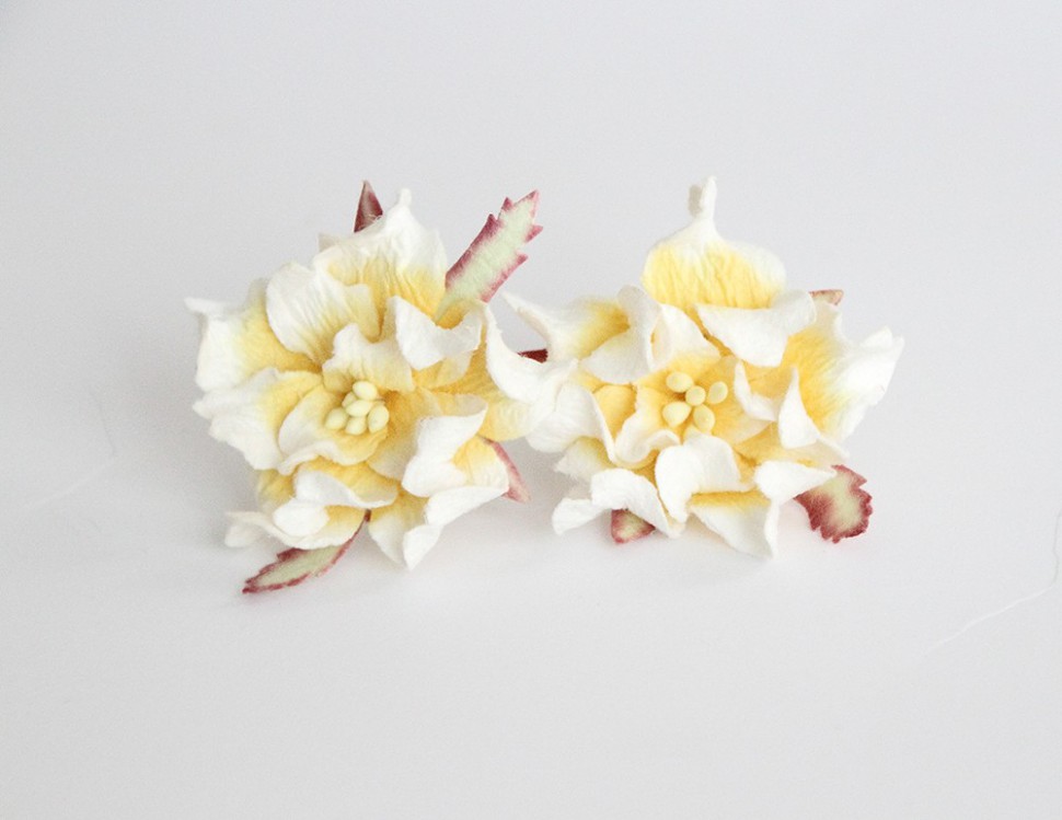 Гардении двуслойные маленькие, цвет Белый/Желтый, 4-5 см, 1 шт.