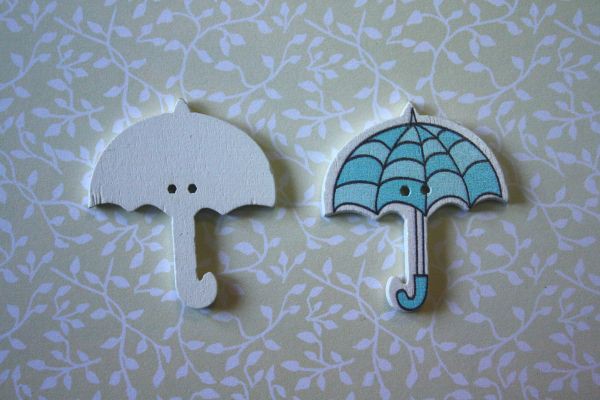 Деревянная фигурка-пуговица "Зонтик", цвет Голубой