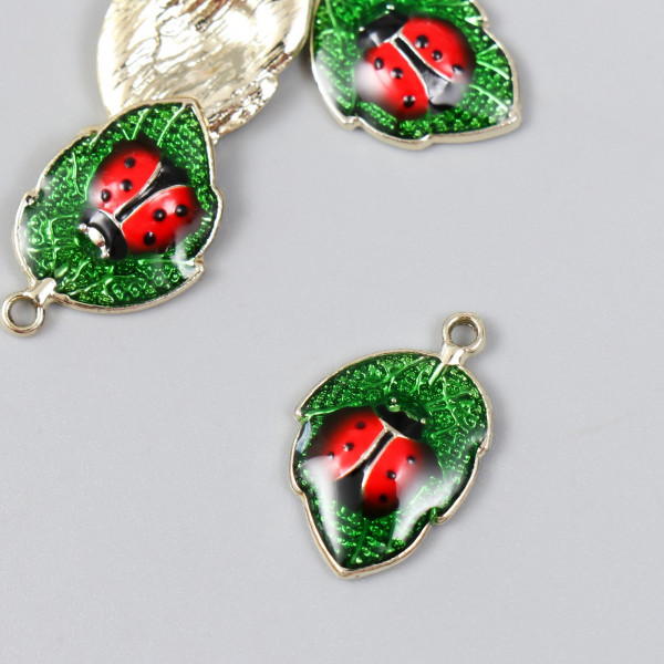 Металлическая подвеска с эмалью "Божья коровка на листе", 1 шт 