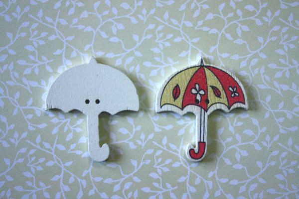 Деревянная фигурка-пуговица "Зонтик", цвет Желтый/Красный