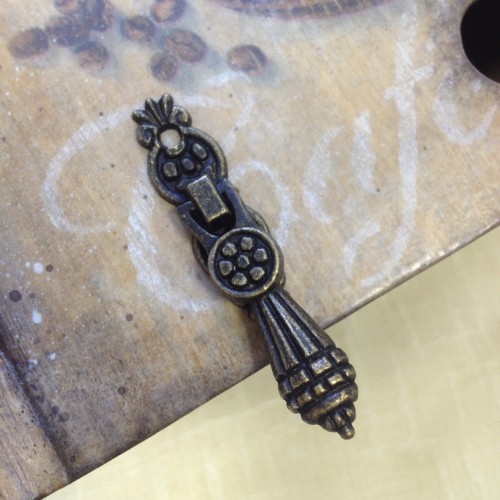 Декоративная ручка для шкатулки с "собачкой", цвет бронза, 1 шт. (Россия)  