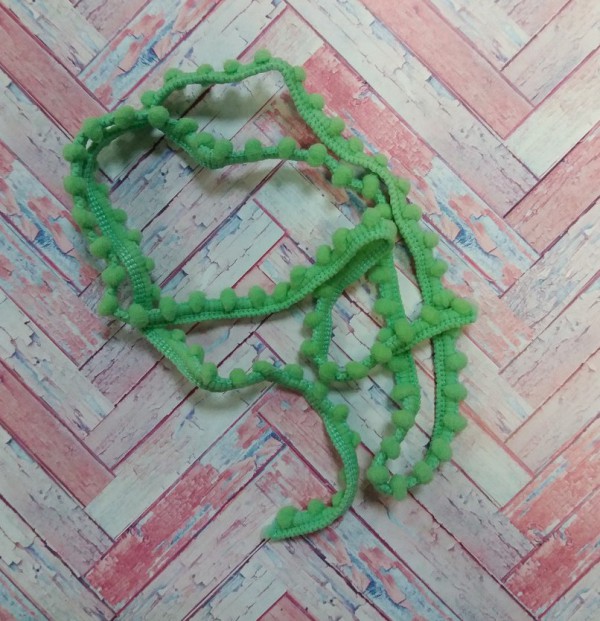 Тесьма с мелкими помпонами, цвет Зеленый, 1 ярд (91 см)